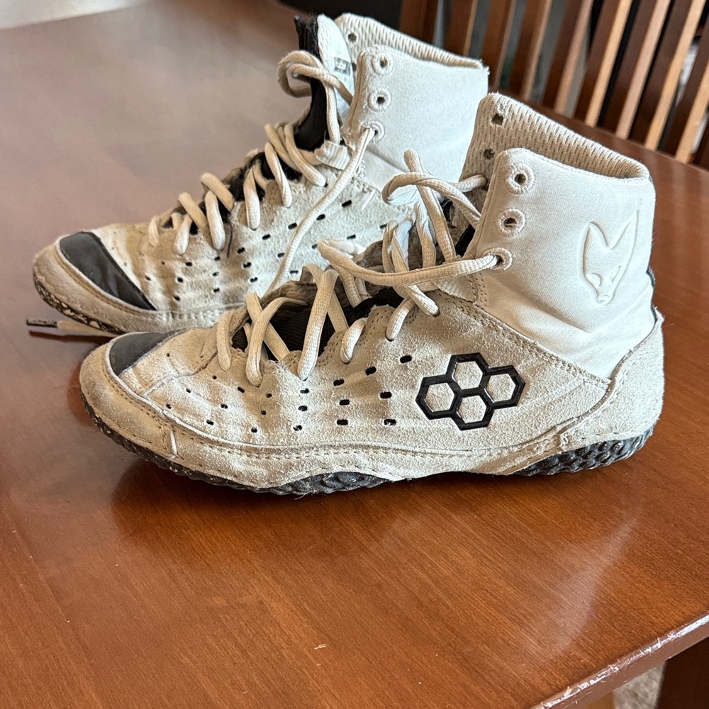 Rudis - wrestling shoes- white and black